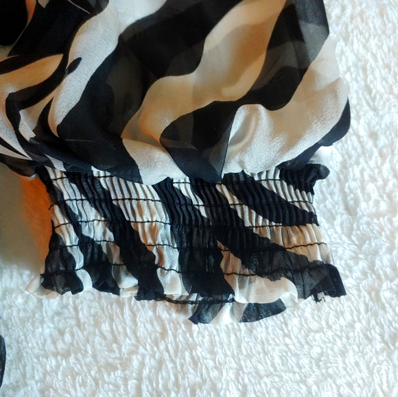 Authentic Dolce And Gabbana Zebra Print Top, sz44 - Picture 2 of 9